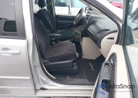 2011 Dodge Grand Caravan Express z USA, uszkodzony, nr VIN 2D4RN4DG3BR795886